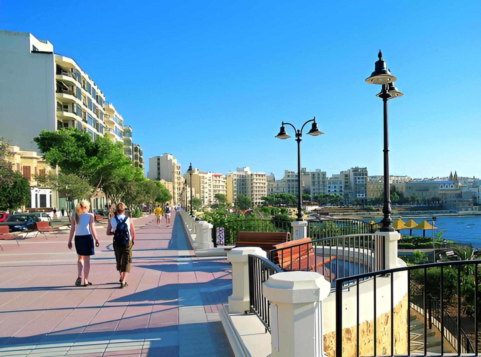 Idyllic Apartment Just Off The Promenade Sliema Exterior photo